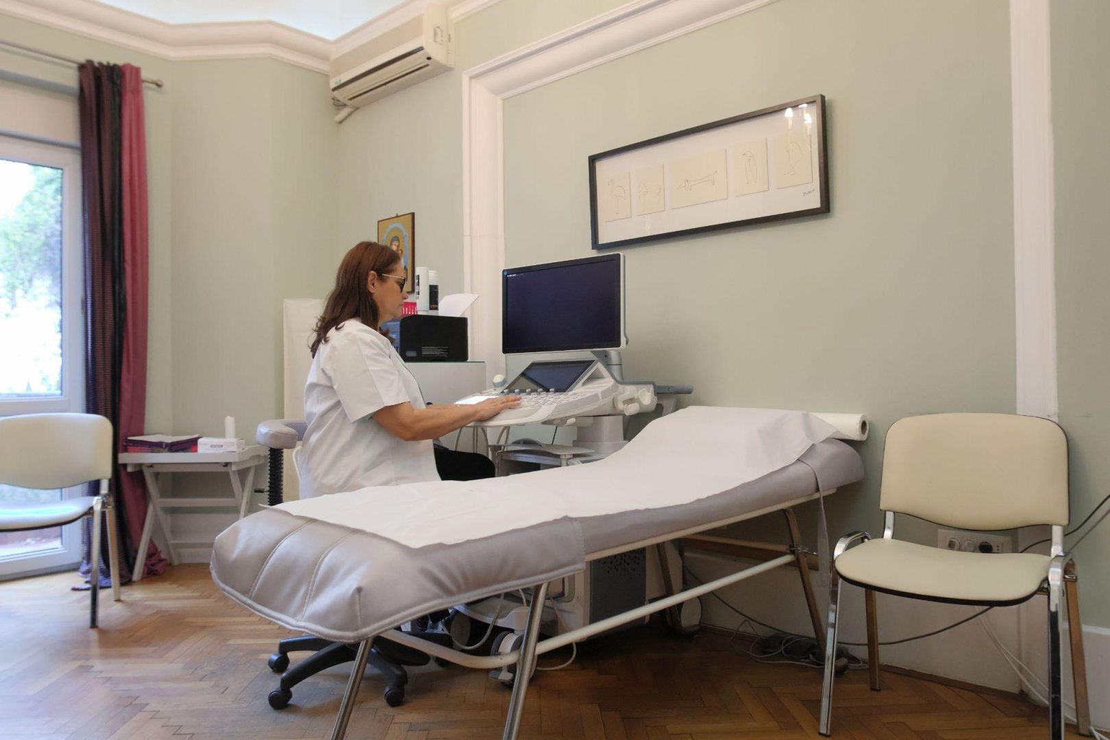 Evită riscurile chirurgicale. Rejuvenare genitală non-invazivă cu tehnica Rigenera – recomandarea Dr. Lorena Turculeț